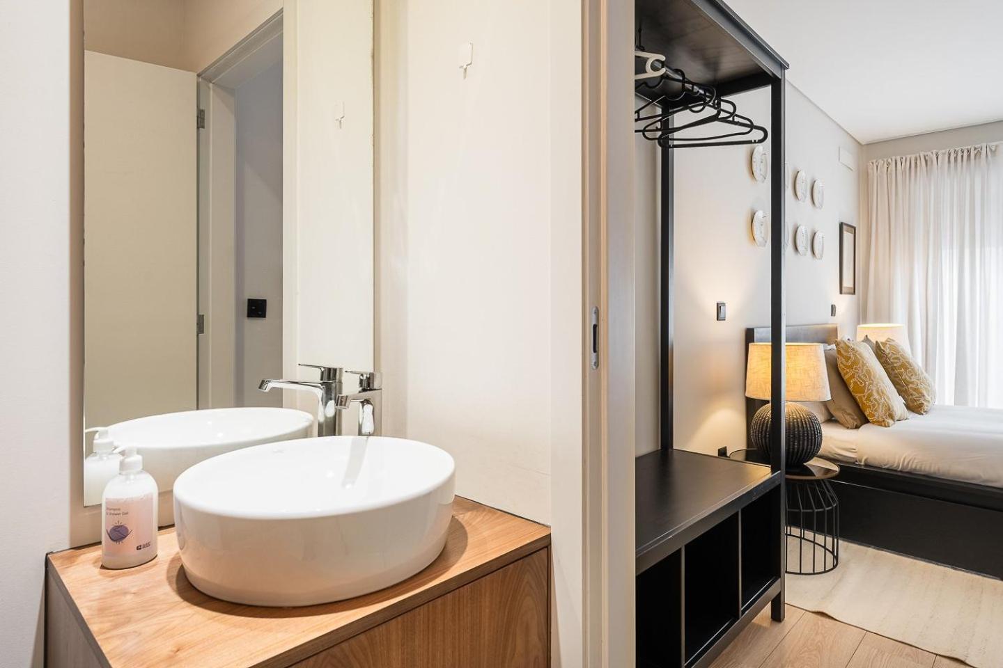 Guestready - Quental Wallpaper Near Marques Square Порто Екстериор снимка